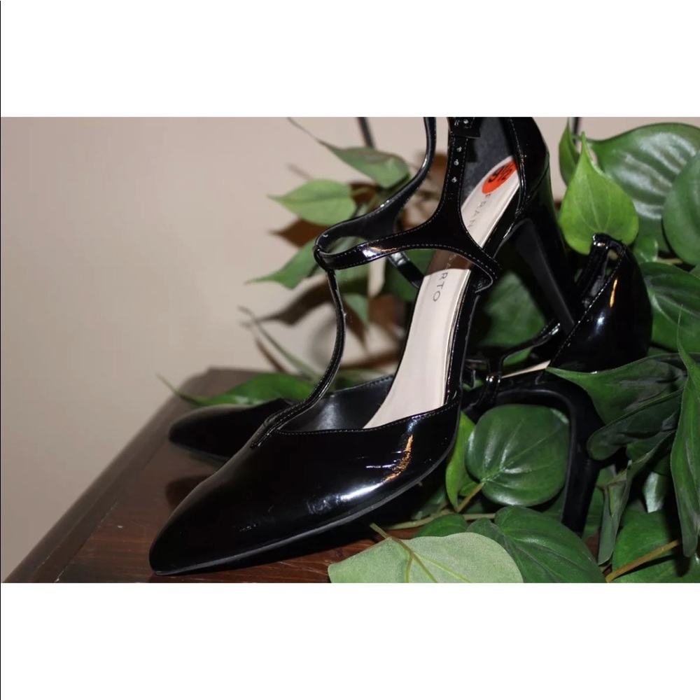 Nine West Black Patent Leather Heels Size 9.5